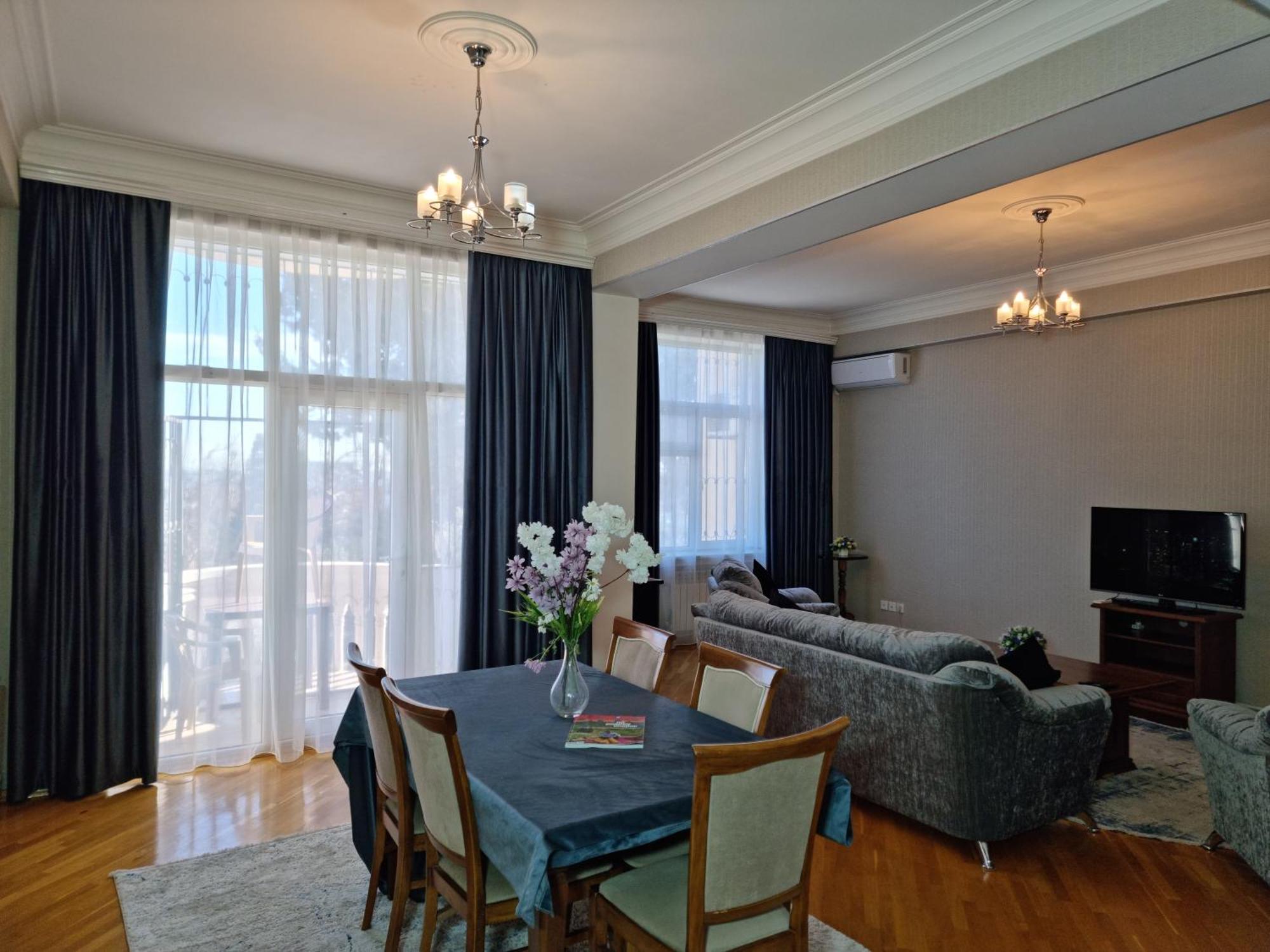 Mayden Family Apartment บากู ภายนอก รูปภาพ